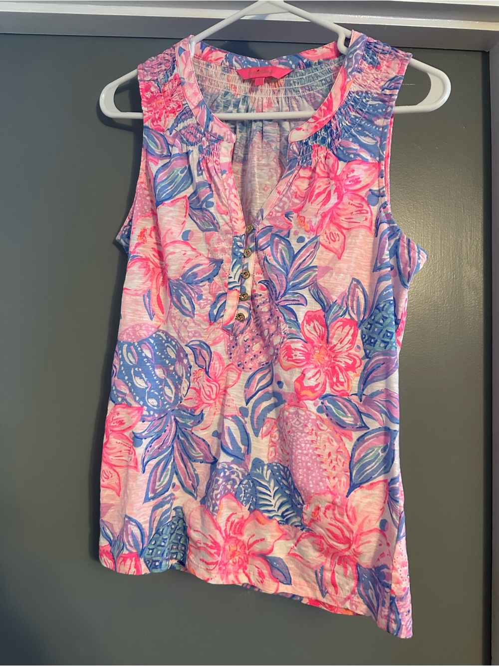 Lilly Pulitzer Pink & Blue Floral Sleeveless Henley Tank Top